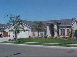 1638 Hawthorn St, Lemoore, CA 93245