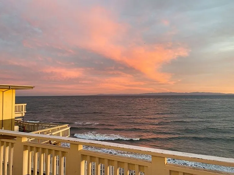 6653 Del Playa Dr — Photo 8