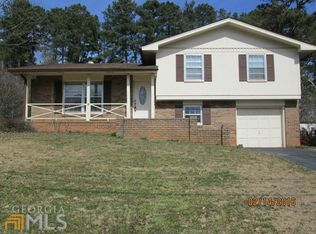 732 Barnesdale Dr, Jonesboro, GA 30236