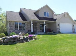 532 Simonson St, Deerfield, WI 53531