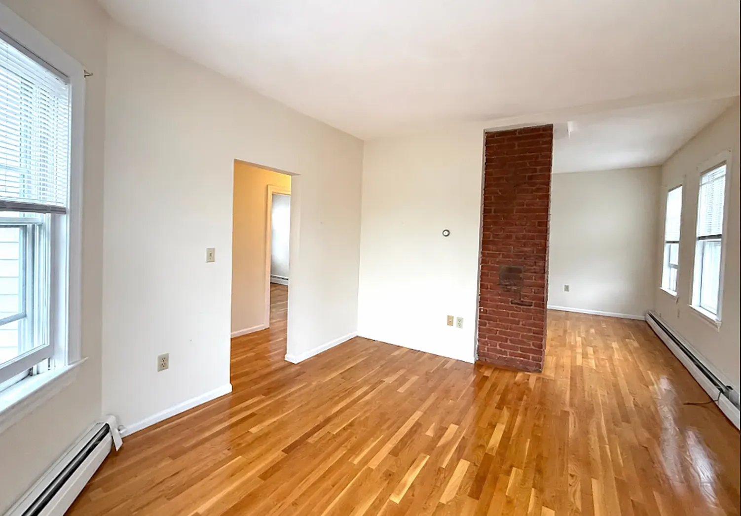 2 bed, 850 sqft, $3,000 — Photo 4