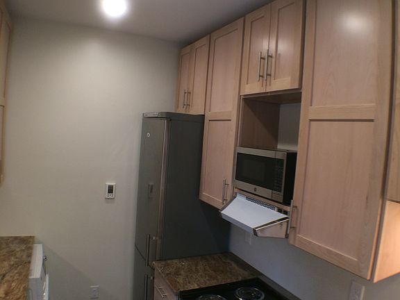 2nd image of 1306 Stockton St