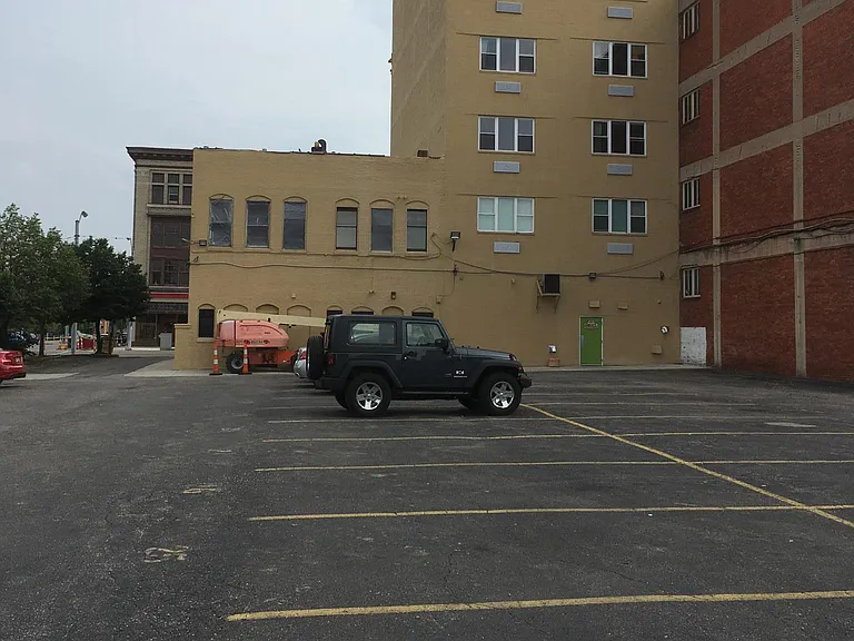 131 E 3rd St #604 — Photo 3