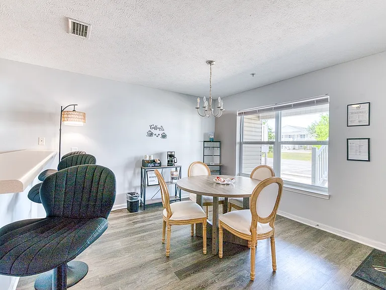 Ava Kay Townhomes — Photo 8