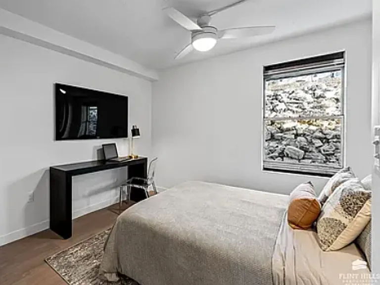 1700 N Manhattan Ave #310 — Photo 6