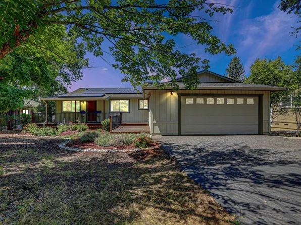 13543 Torrey Pines Dr, Auburn, CA 95602
