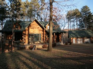 1542 W Moore Rd, Hillsdale, MI 49242