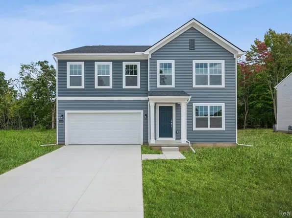 4328 Oak St, Grand Blanc, MI 48439