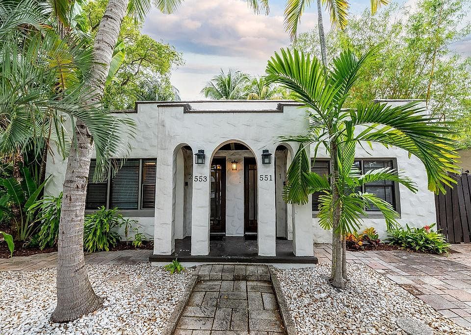 1st image of 551 SW 13th Avenue