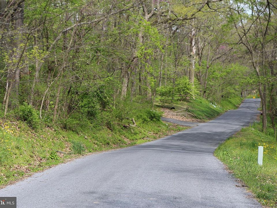 2nd image of Sprecher Rd