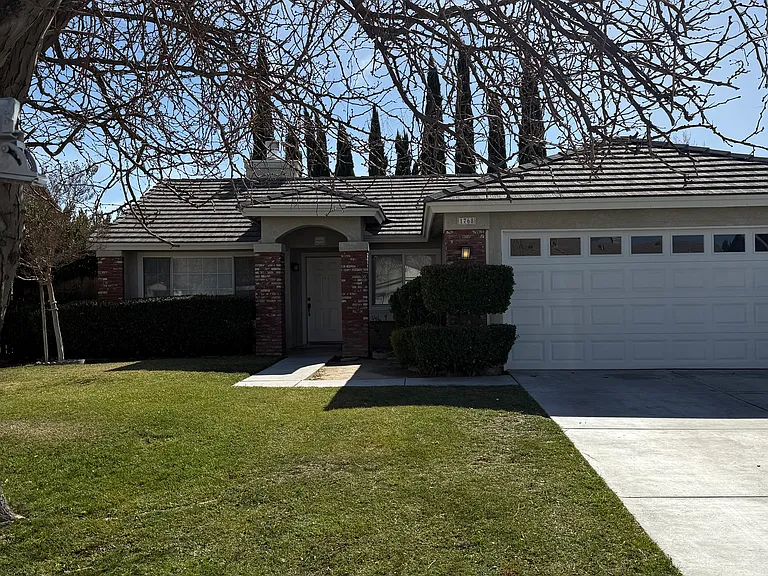 1768 W Avenue H4 — Photo 1