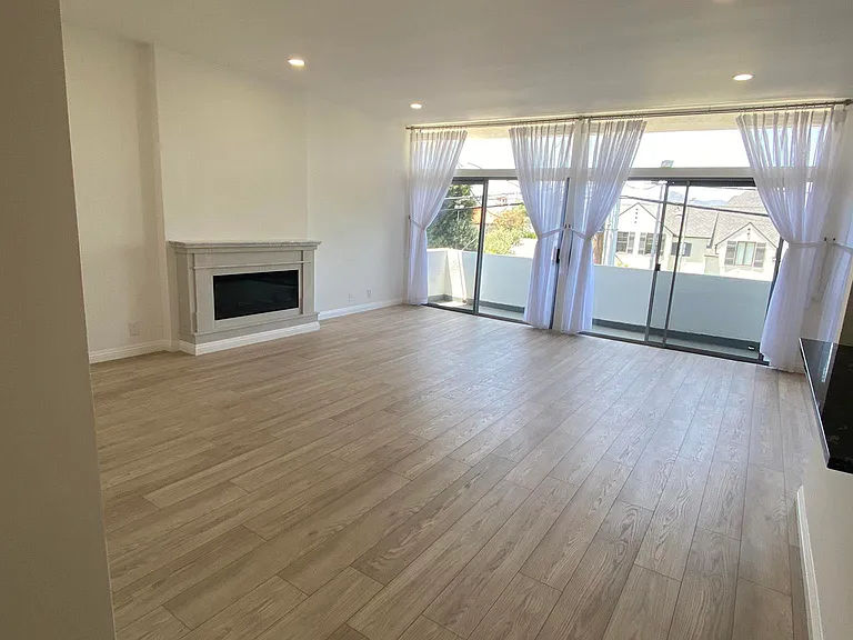 511 San Vicente Blvd #204 — Photo 1