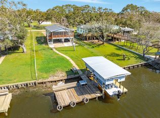 1331 Private Road 652, Sargent, TX 77414