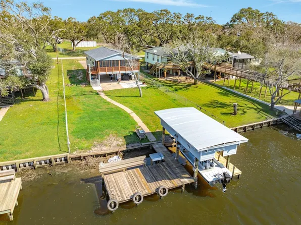 1331 Private Road 652, Sargent, TX 77414