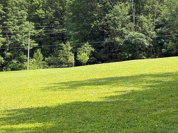 2nd image of 169 Kilmer Rd