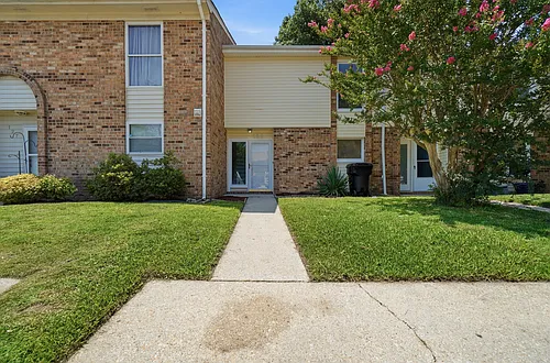 125 Tower Dr #1 Photo 1