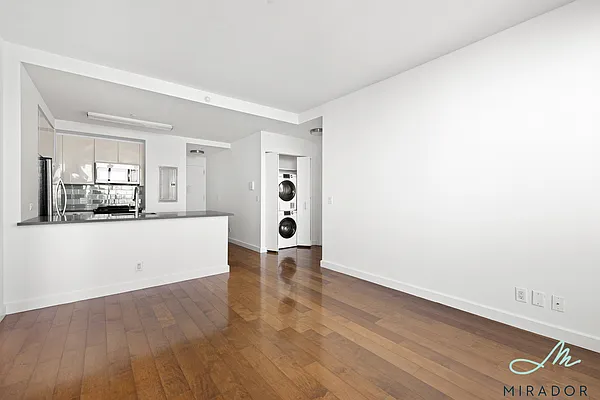 Rented by Mirador Real Estate | media 9