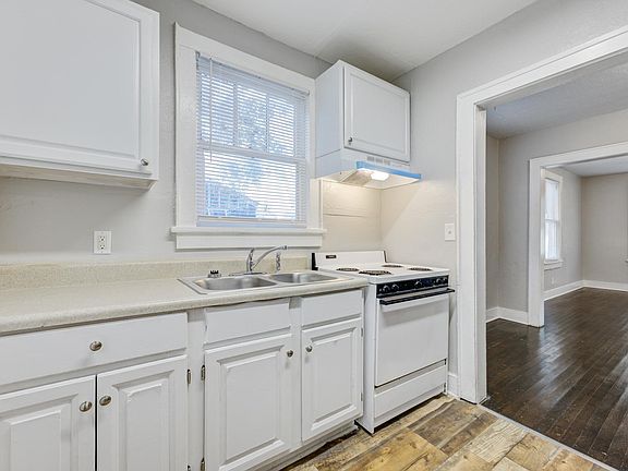 5th image of 2612 Wye Ln