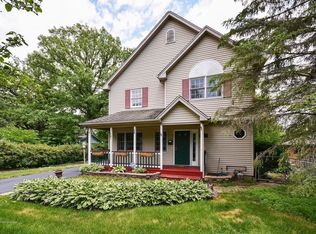 1318 Ash St, St Charles, IL