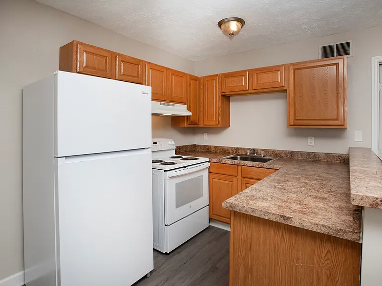 Greystone Place — Photo 4