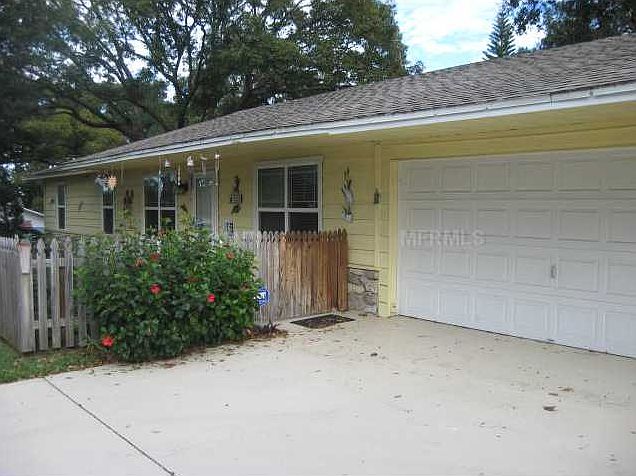 1st image of 1020 S Lincoln Ave