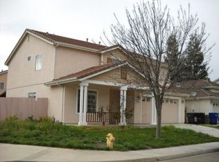 329 Red Robin Dr, Patterson, CA 95363