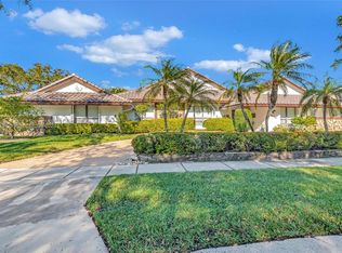 3095 Canterbury Dr, Boca Raton, FL 33434