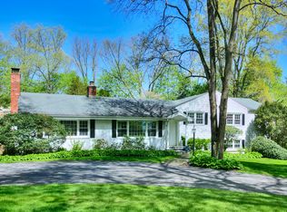 61 Overlook Dr, New Canaan, CT 06840