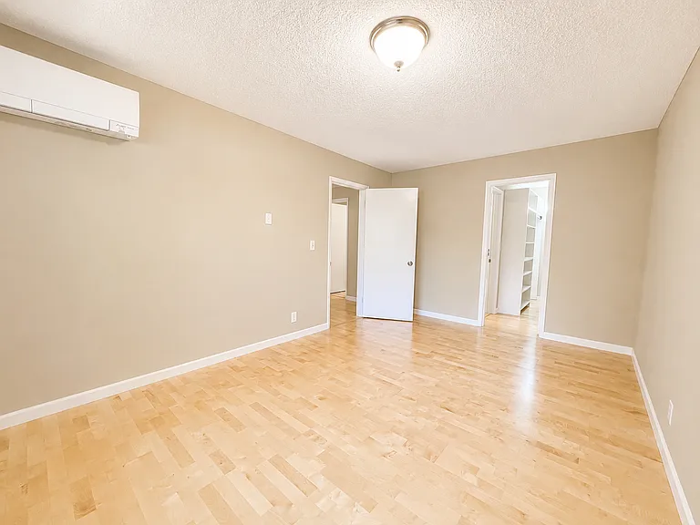 2393 SW Park Pl #106 — Photo 15