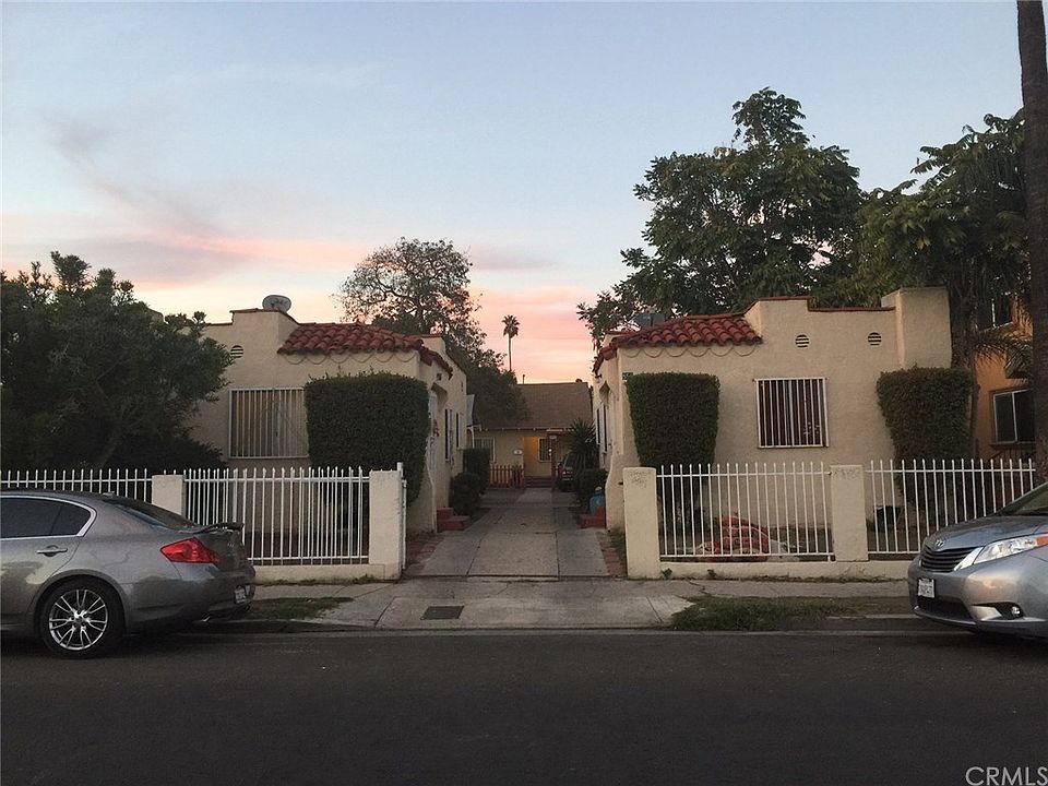 1st image of 859 W 82nd St
