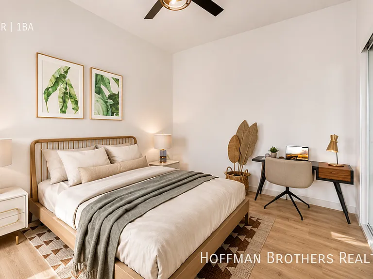 5924 S Hoover St #1/2 — Photo 4