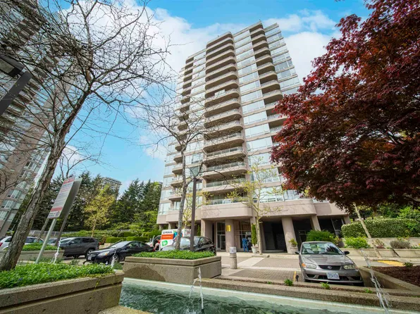 9633 Manchester Dr #402, Burnaby, BC V3N 4Y9