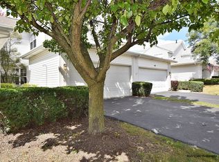 145 N Barton Trl, Batavia, IL 60510