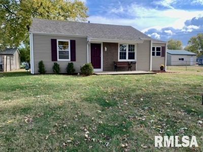 518 N 2nd St, Girard, IL, 62640