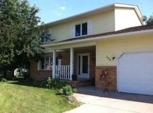 109 38th Avenue Cir S, Moorhead, MN 56560
