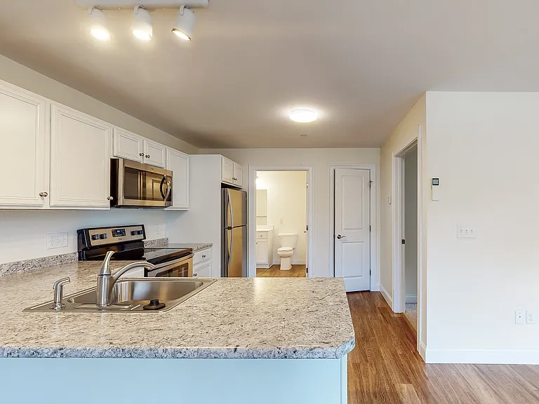 Autumn Woods Apartments — Photo 32