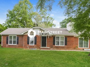 6740 Rocklake Dr, Charlotte, NC 28214