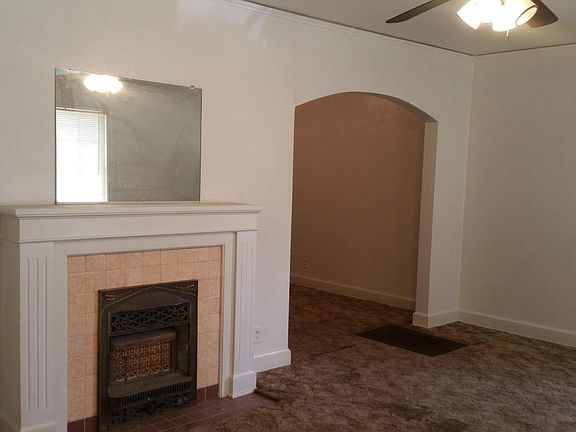 2nd image of 2405A S Polk St