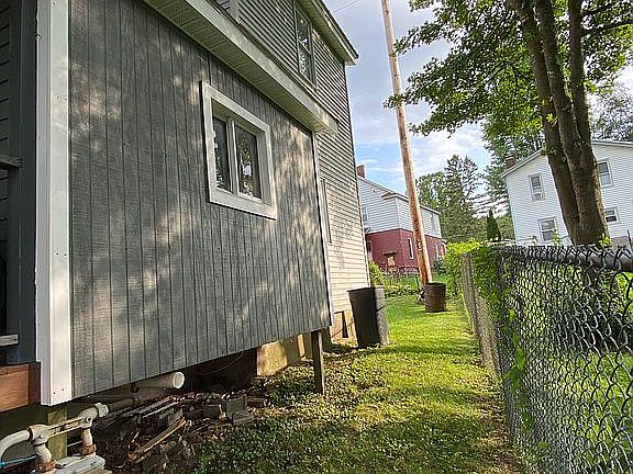 West side/mudroom exterior