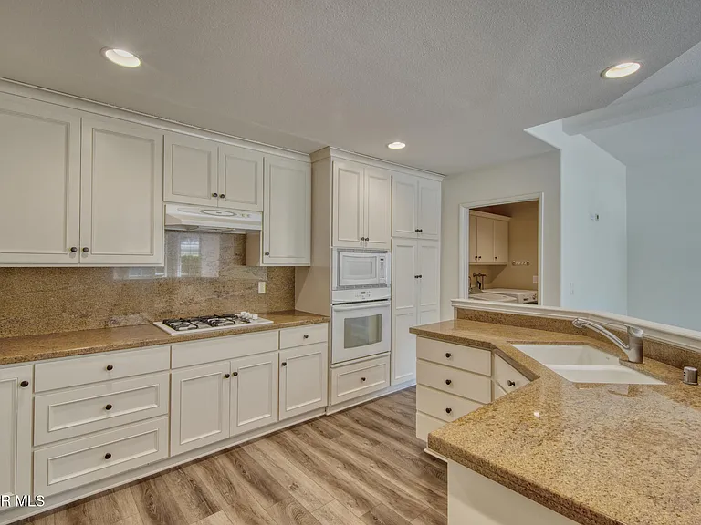 Cherry Creek Cir — Photo 10