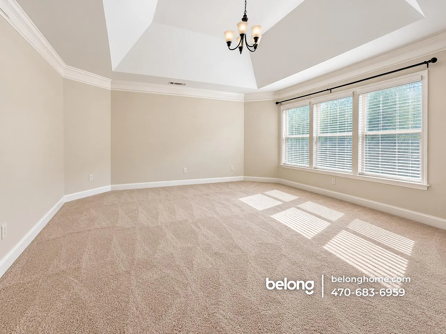 5 bed, 4.0 bath, 3225 sqft, $3,575 — Photo 4