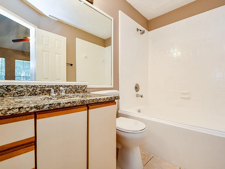 2930 Grants Lake Blvd #407 — Photo 14