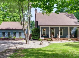 6688 Pine Forest Dr, York, SC 29745