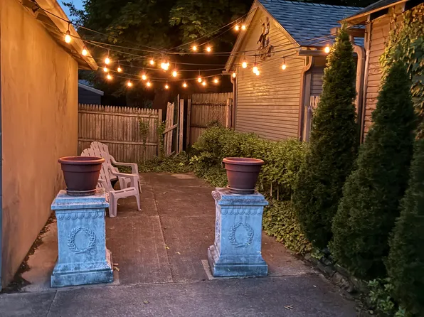 187 N Portage Path, Akron, OH 44303