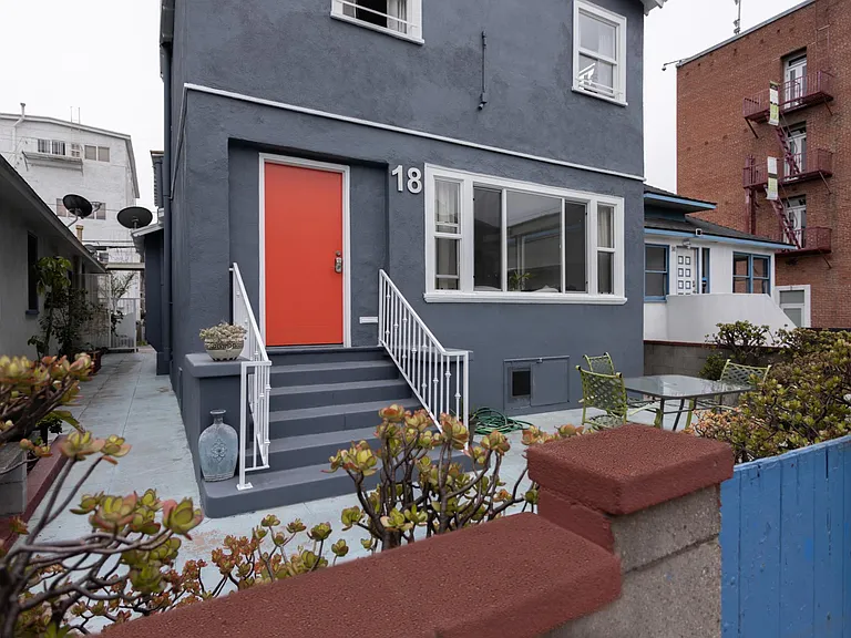 18 Breeze Ave #4 — Photo 16