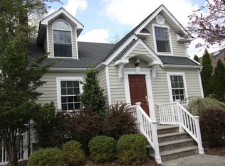 615 Rock Rd, Glen Rock, NJ 07452