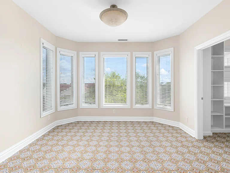 882 W Ocean View Ave — Photo 37