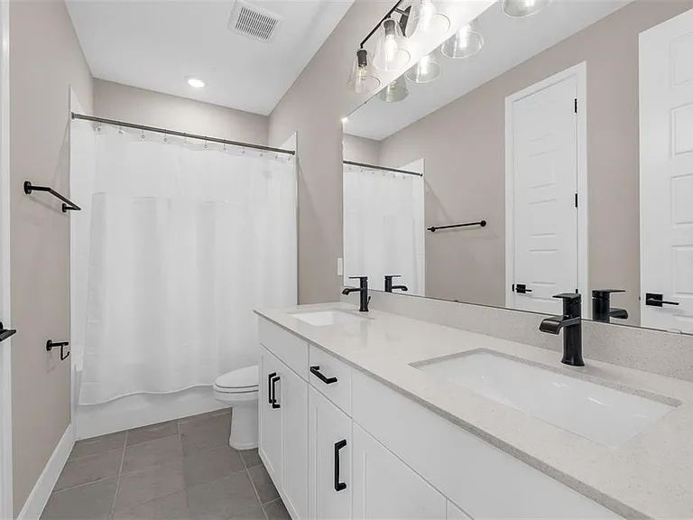 5138 Citrus Leaf Blvd — Photo 32