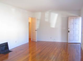 3874 Roble Vista Dr, Los Angeles, CA 90027