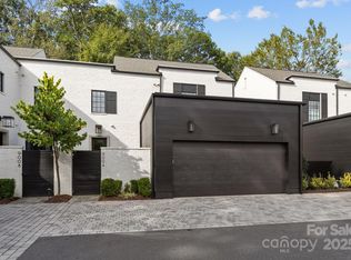 9004 Tynecastle Commons Ct, Charlotte, NC 28226